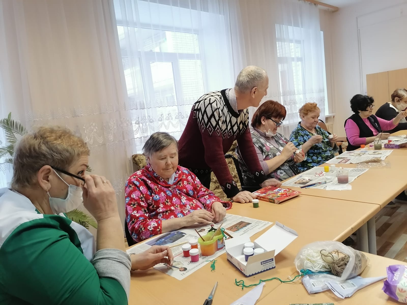 Мастер-класс по росписи новогодних игрушек!
itemprop=