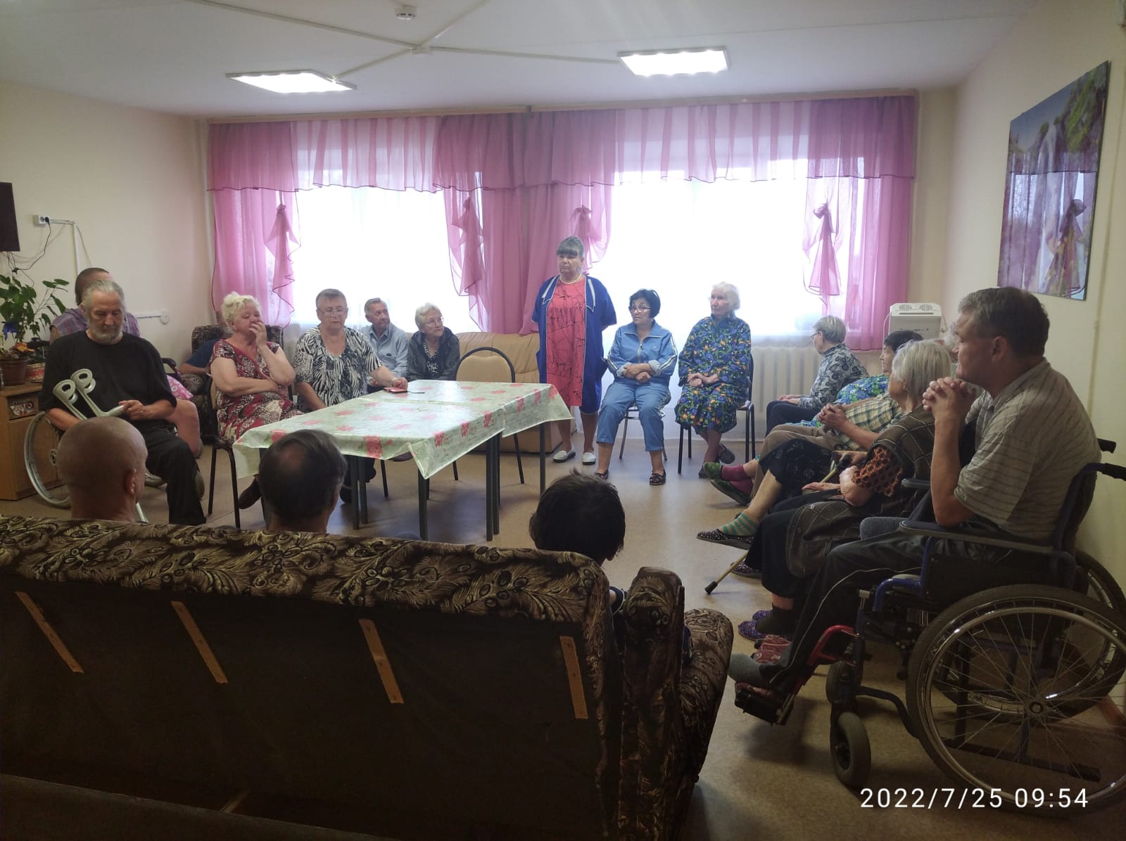 Производственное собрание сотрудников ГБУ ВДИ с получателями социальных услуг.
itemprop=